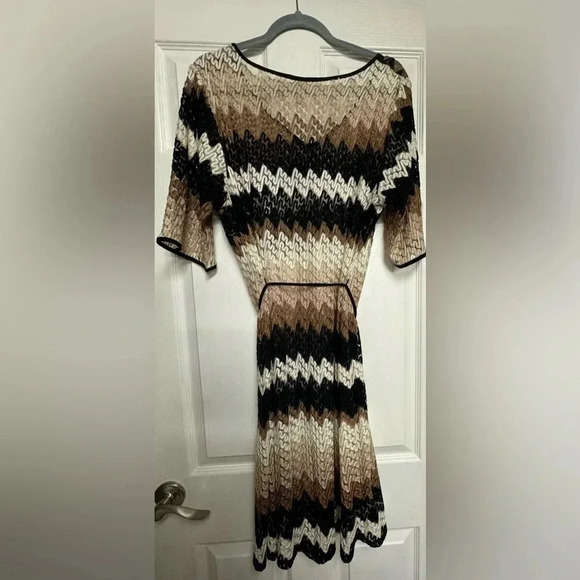 Dress barn women’s brown zig zag v neck crocheted cover up plus size 16 - Picture 2 of 5